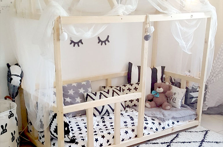 Chambre lit cabane montessori