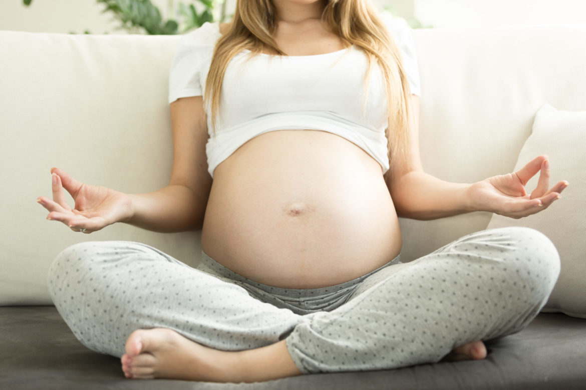 Yoga-prenatal-Mooma-Yoga