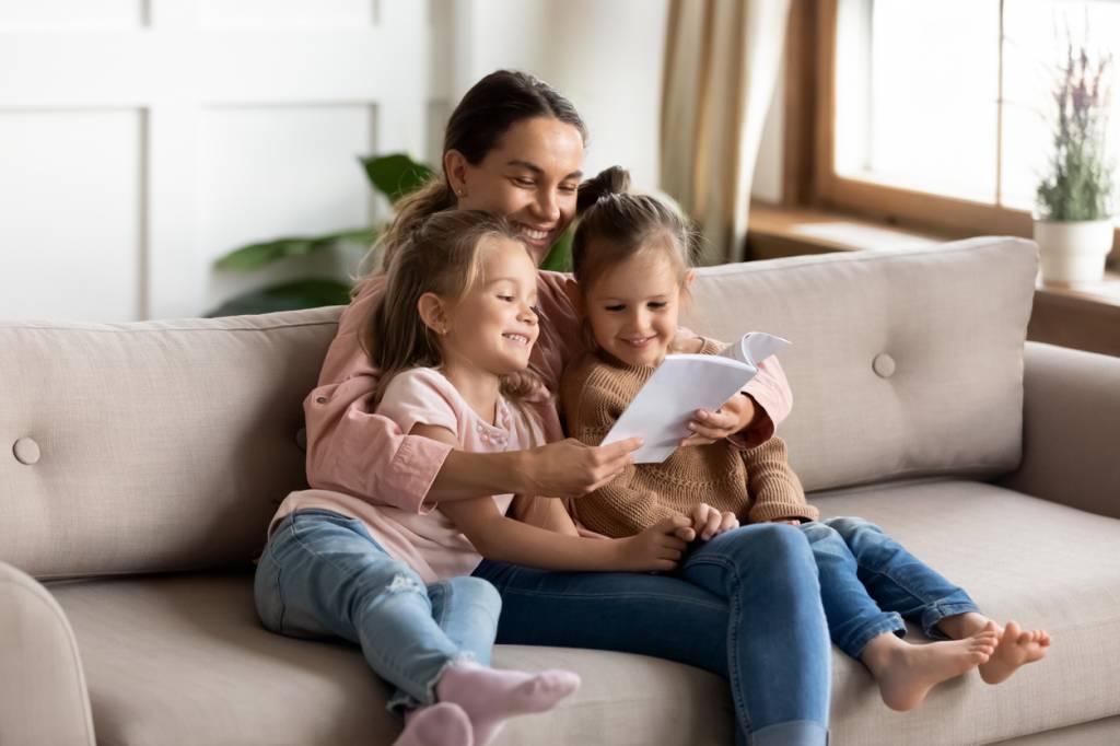 Nounou et auxiliaire familiale à domicile